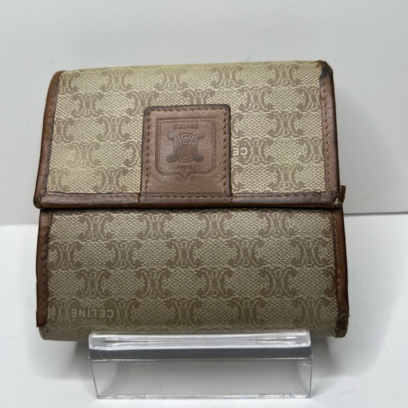 GUC Celine Mini Bifold Wallet - Picture 1 of 7